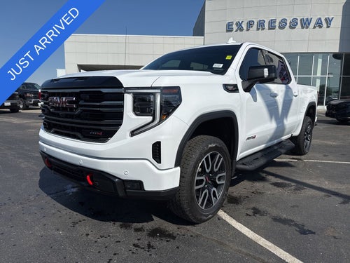 2025 GMC Sierra 1500 AT4