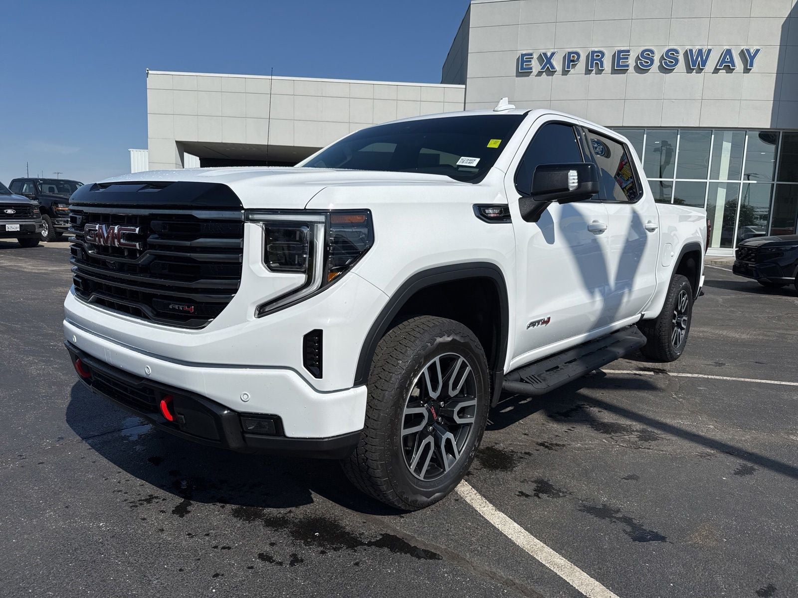 2025 GMC Sierra 1500 AT4