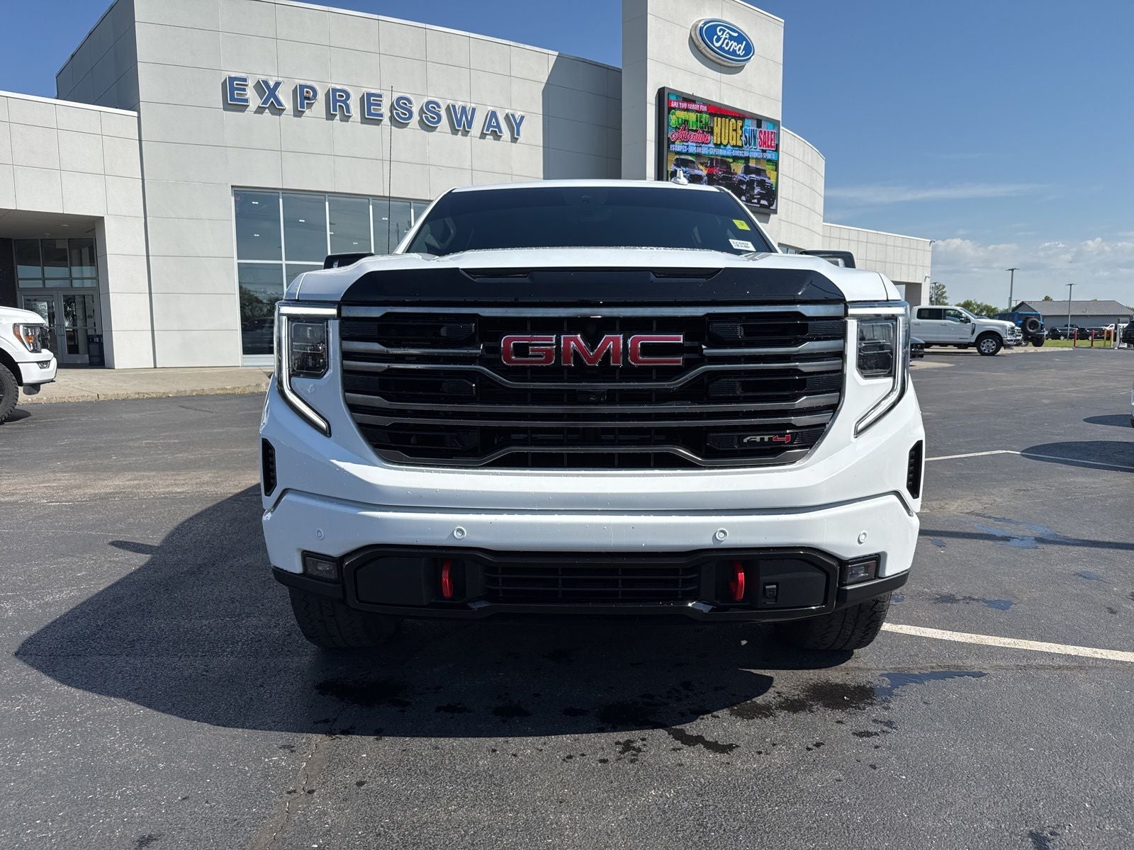 2025 GMC Sierra 1500 AT4