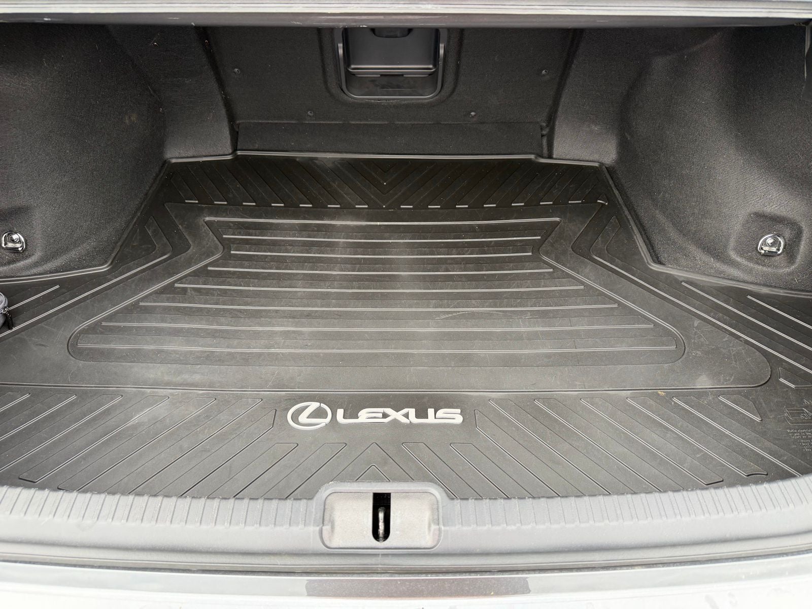 2022 Lexus ES 300h