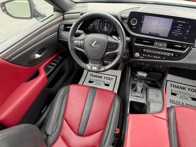 2022 Lexus ES 300h