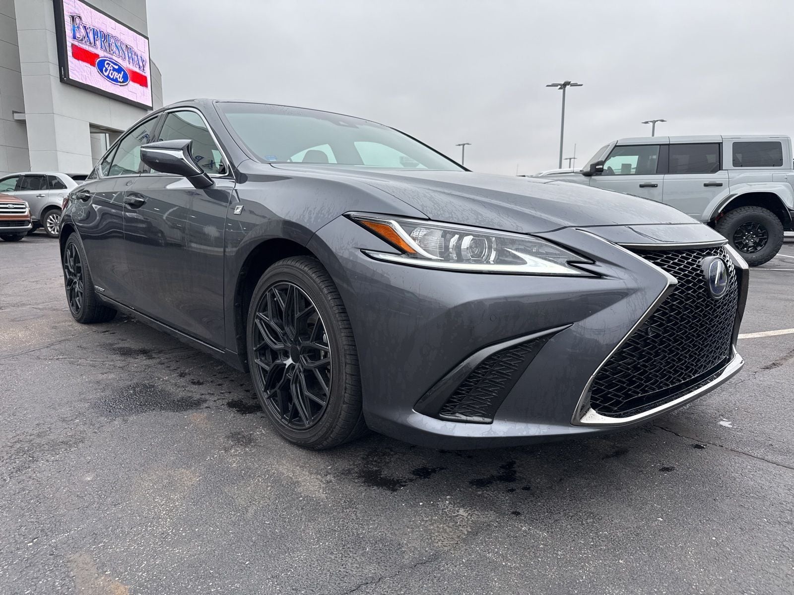 2022 Lexus ES ES 300h F SPORT