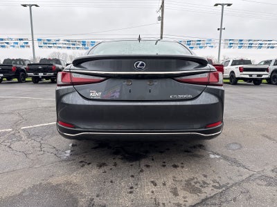 2022 Lexus ES ES 300h F SPORT