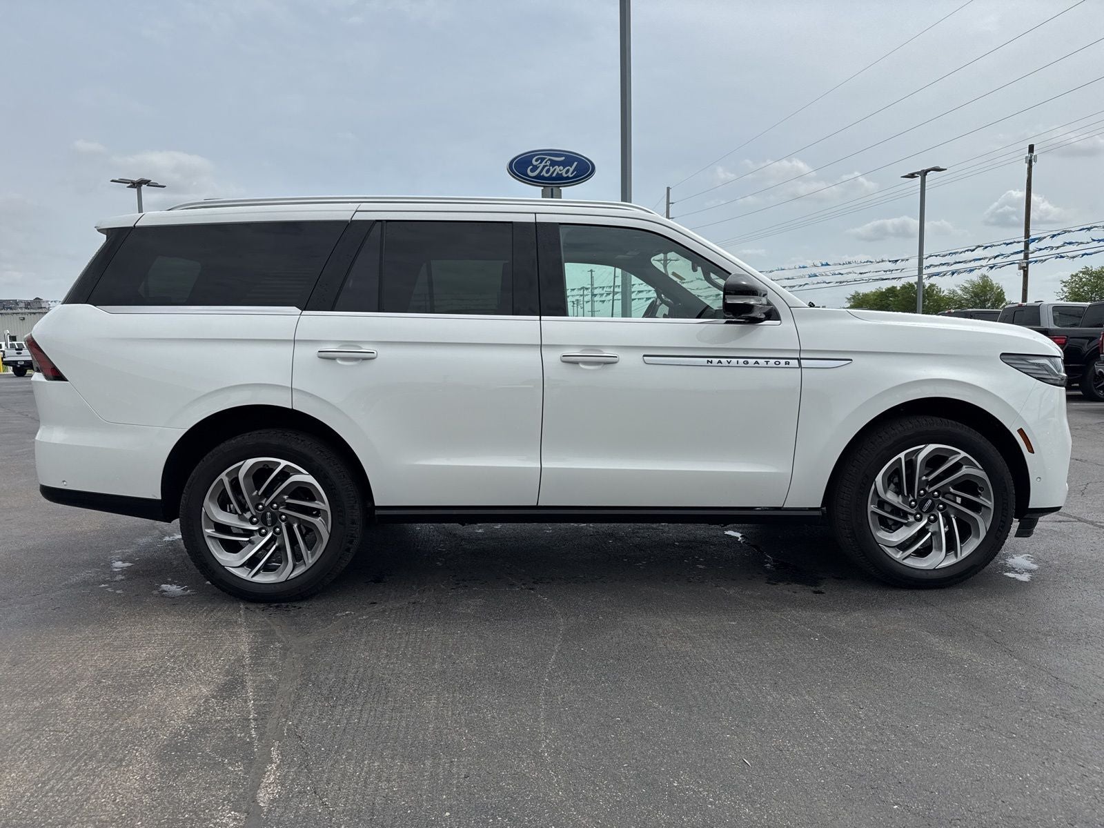 2025 Lincoln Navigator Reserve