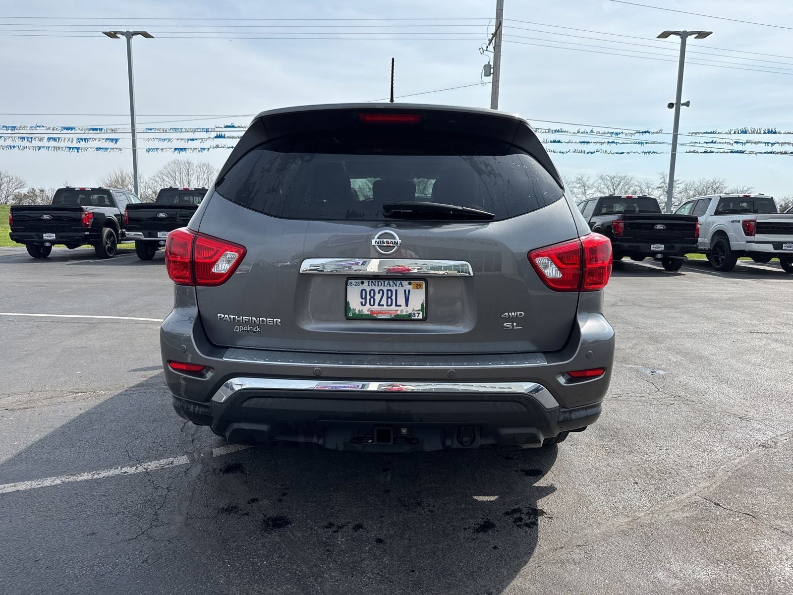 2017 Nissan Pathfinder SL