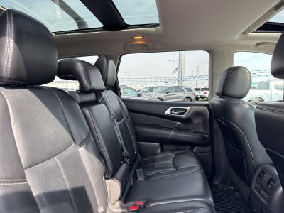 2017 Nissan Pathfinder SL