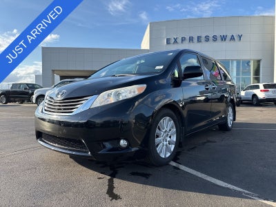 2015 Toyota Sienna XLE