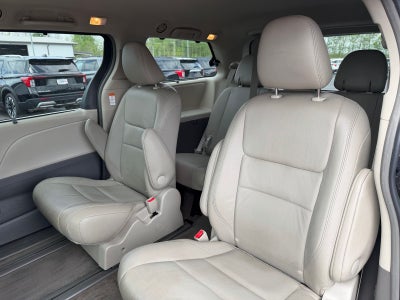 2015 Toyota Sienna XLE 7 Passenger