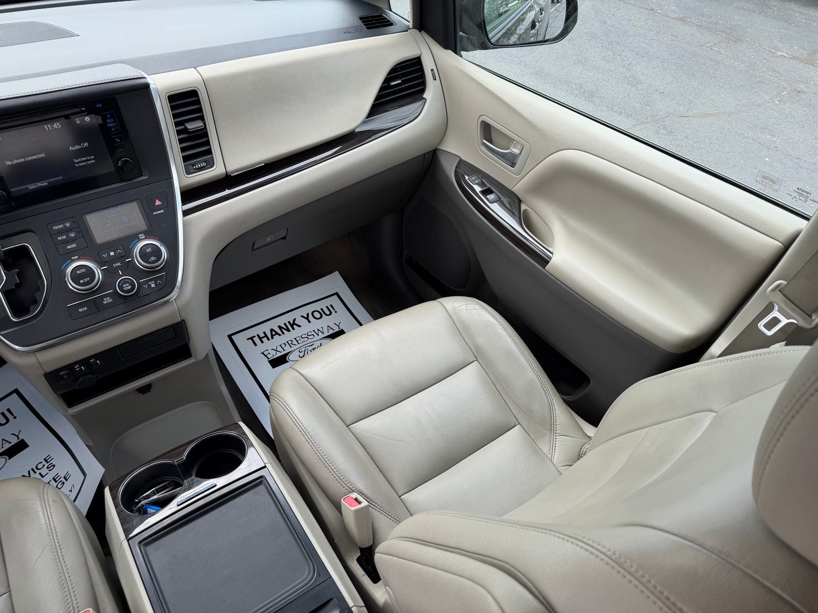 2015 Toyota Sienna XLE 7 Passenger