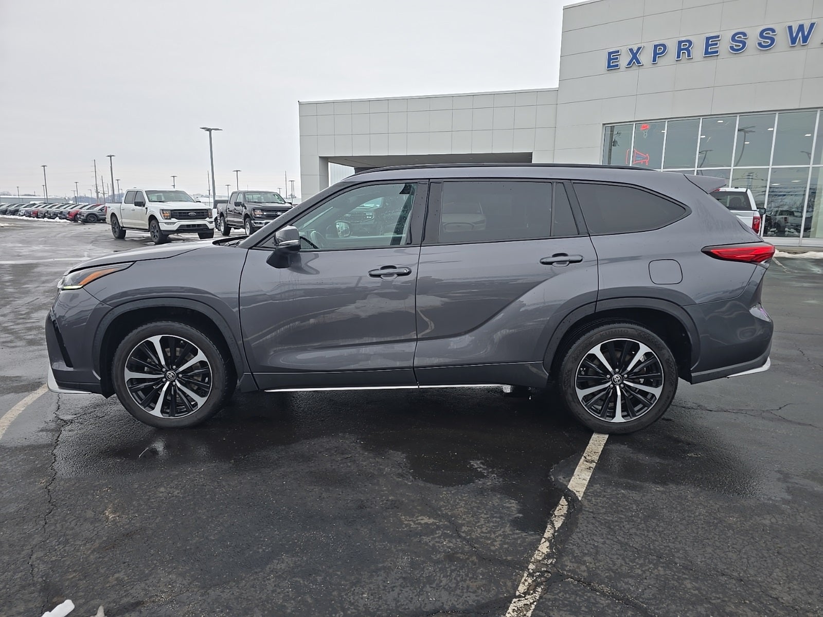 2021 Toyota Highlander XSE