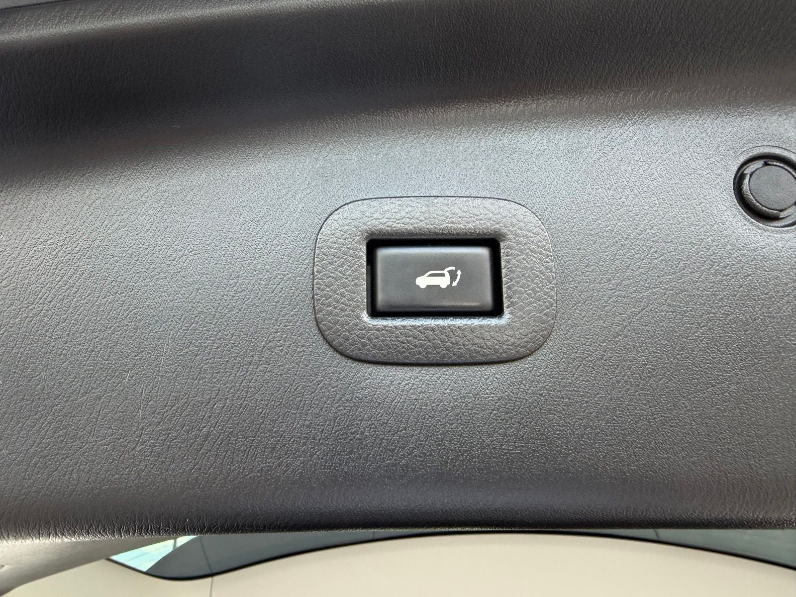 2017 Nissan Armada SL