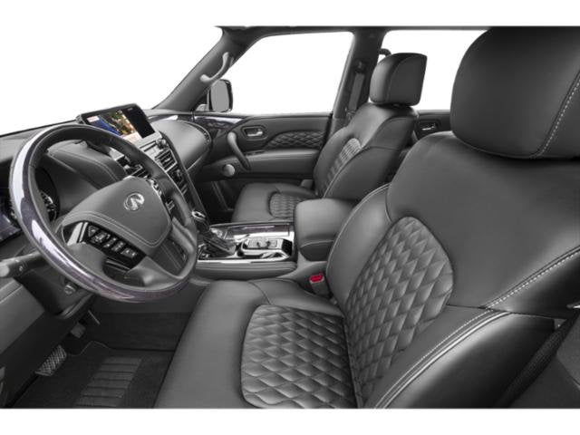 2023 INFINITI QX80 LUXE