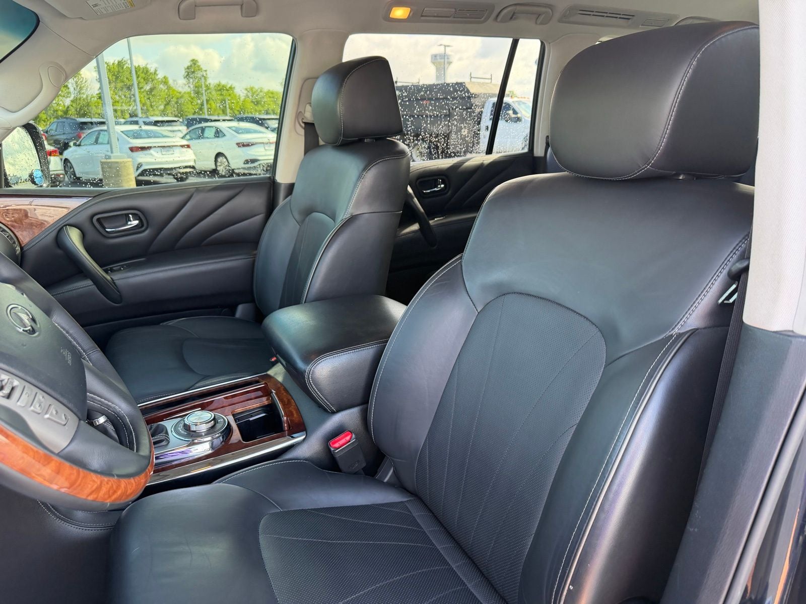 2017 INFINITI QX80 Base