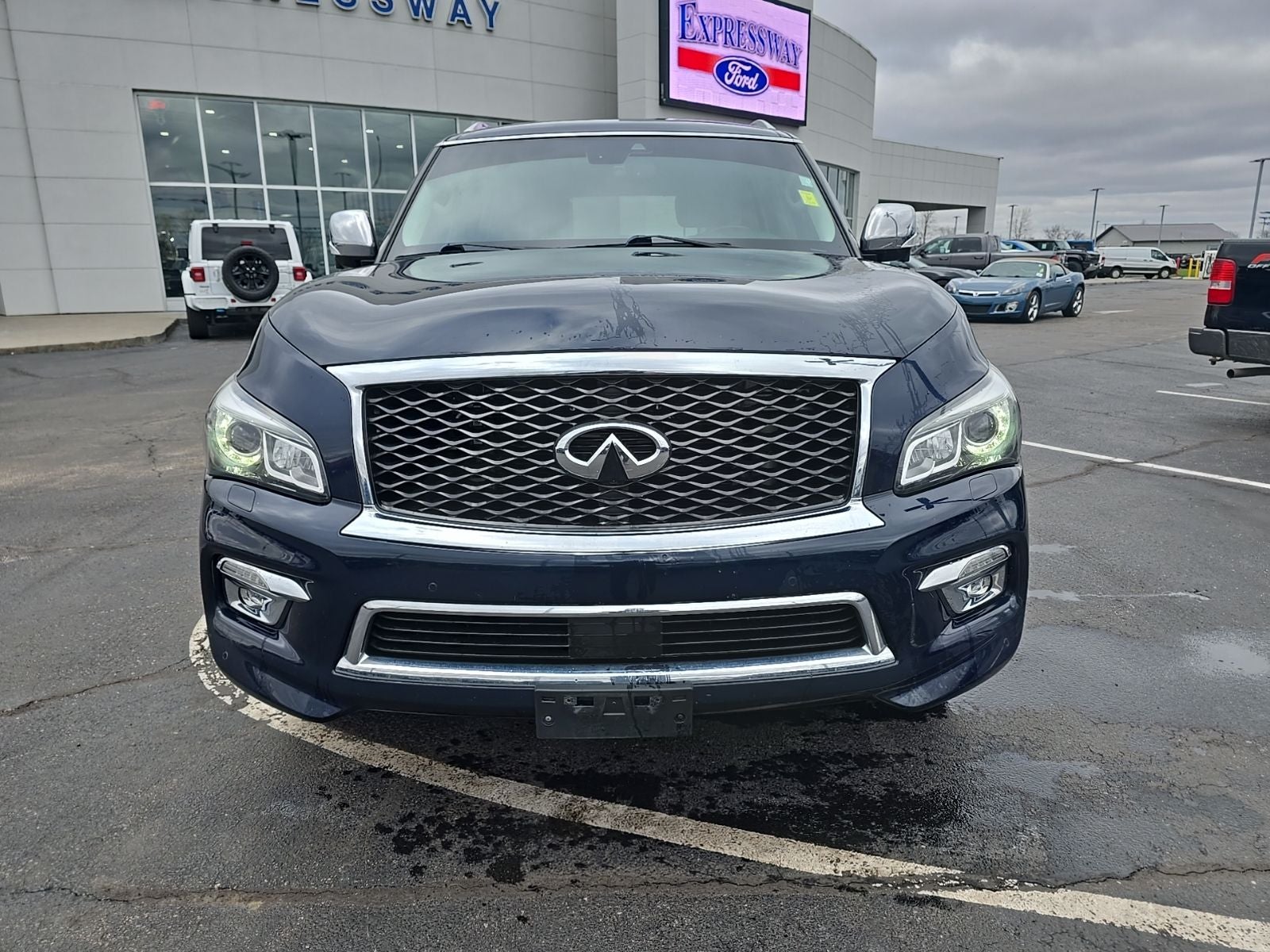 2017 INFINITI QX80 Base