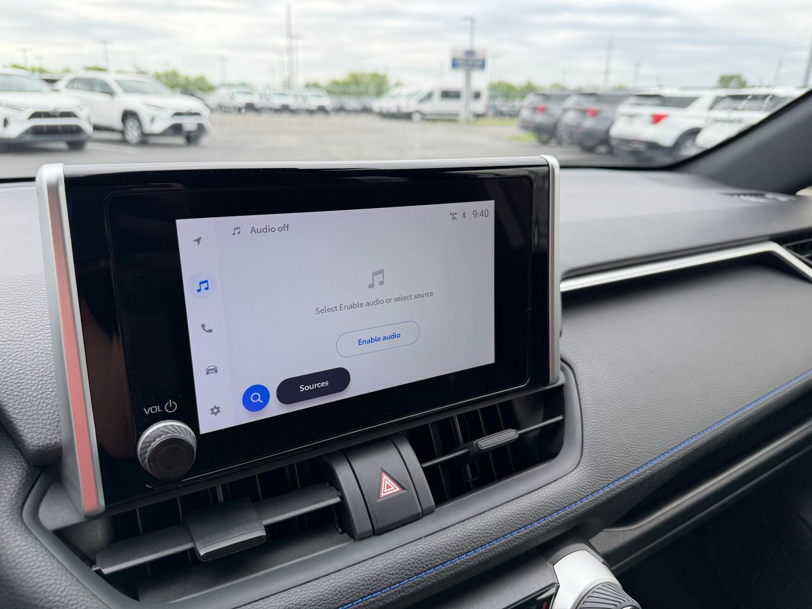 2024 Toyota RAV4 Hybrid SE