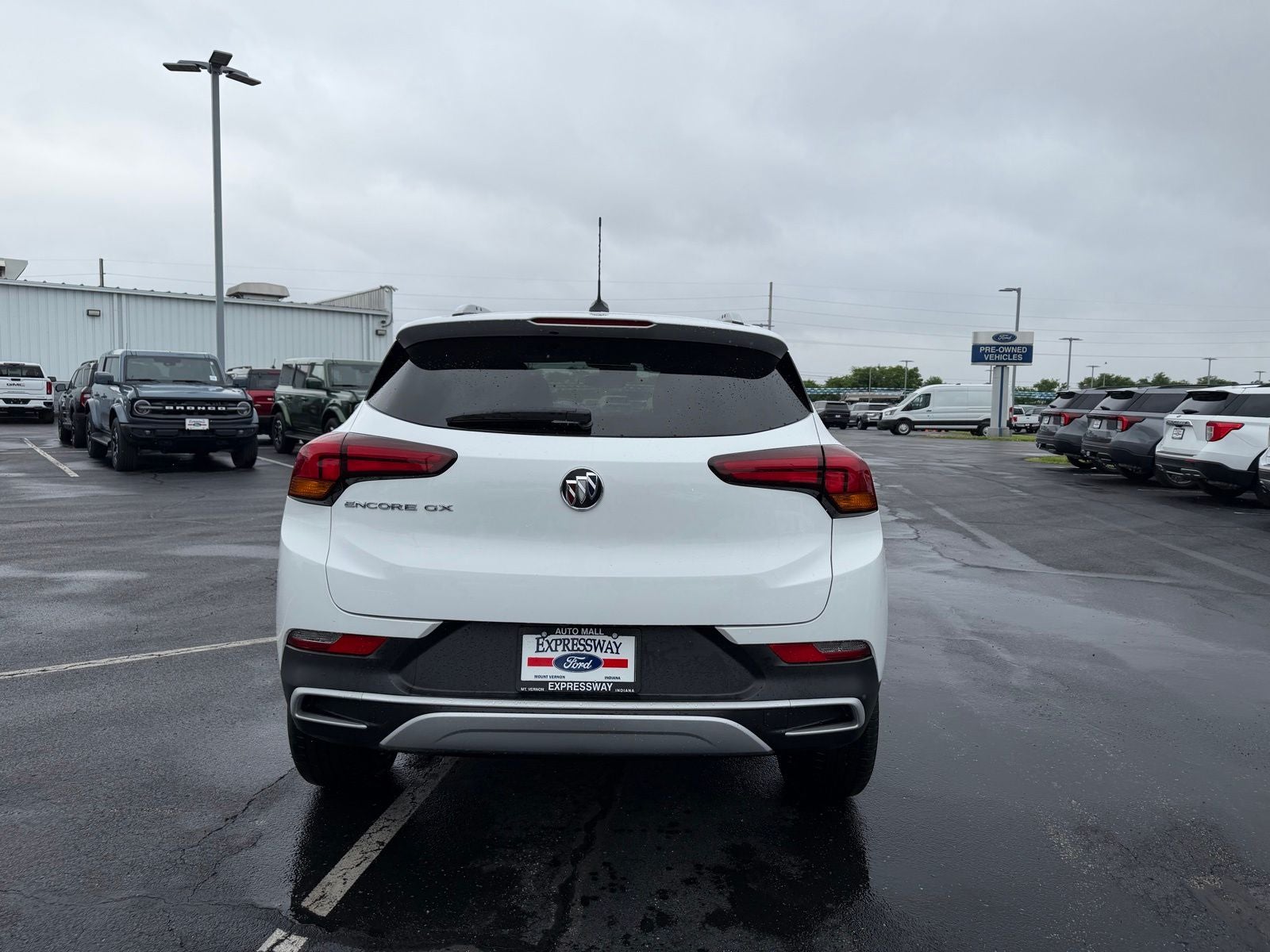 2022 Buick Encore GX Select