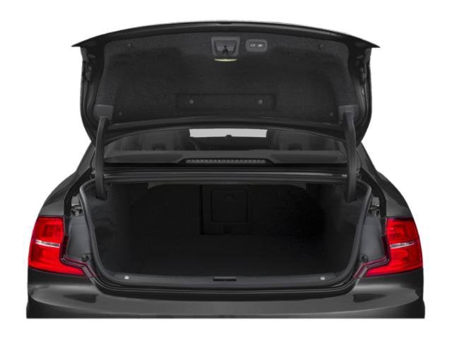 2018 Volvo S90 T6 Momentum