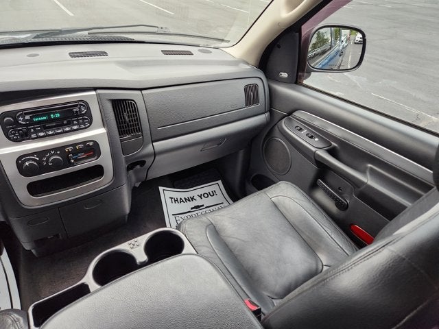 2004 Dodge Ram 1500 SLT