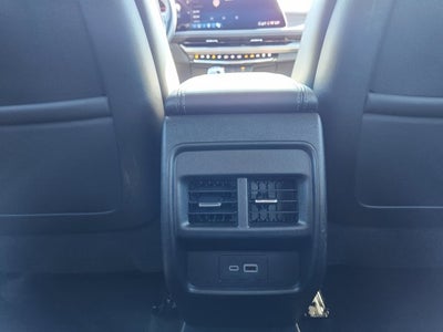 2025 Cadillac XT4 FWD Premium Luxury