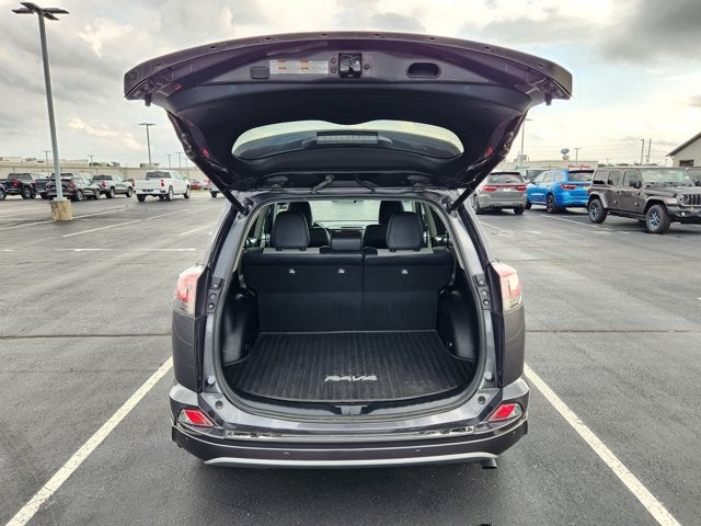 2017 Toyota RAV4 Platinum