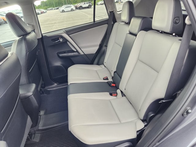 2017 Toyota RAV4 Platinum