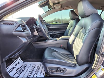 2022 Toyota Camry SE