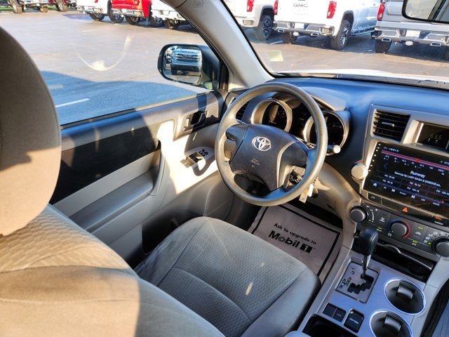 2010 Toyota Highlander Base