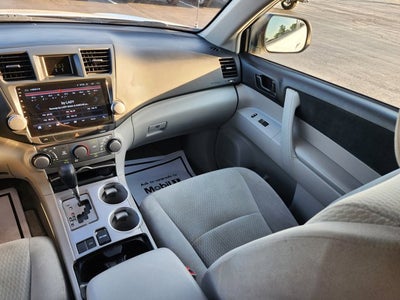 2010 Toyota Highlander Base