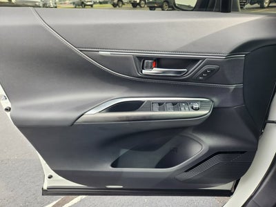 2021 Toyota Venza Base