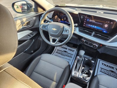 2025 Chevrolet Trax LT