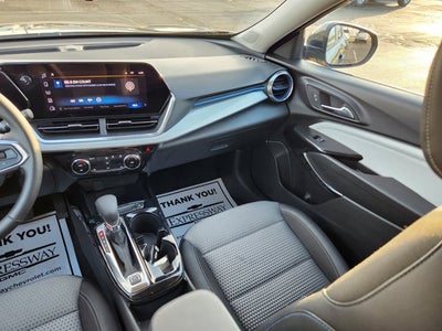 2025 Chevrolet Trax LT